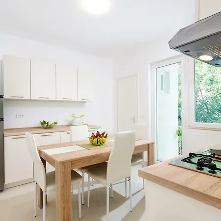 Botun Free Parking Apartment Pula
