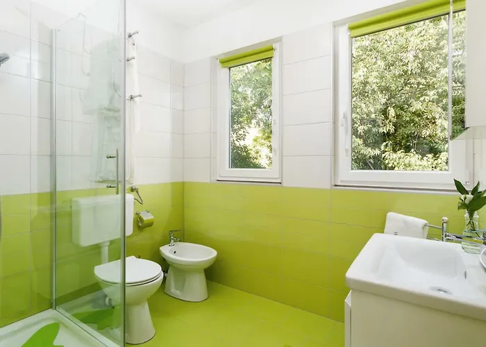 Botun Free Parking Πούλα